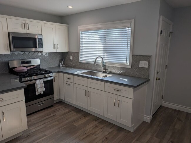 2842 Hyans St in Los Angeles, CA - Building Photo - Building Photo