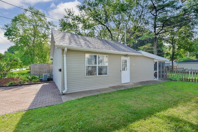 property at 900 Jackson Ave