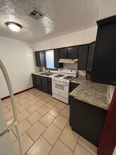 1506 NW Euclid Ave in Lawton, OK - Foto de edificio - Building Photo