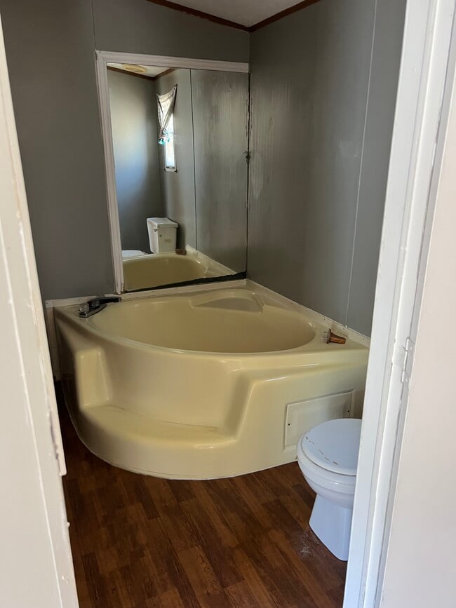 28381 Petes Hwy in Denham Springs, LA - Building Photo - Building Photo