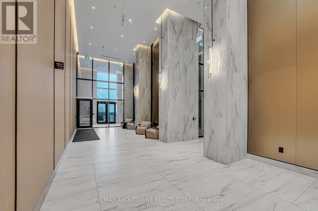 251 Masonry Wy in Mississauga, ON - Building Photo - Building Photo