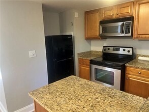 20 Villa Ct SE in Smyrna, GA - Building Photo - Building Photo