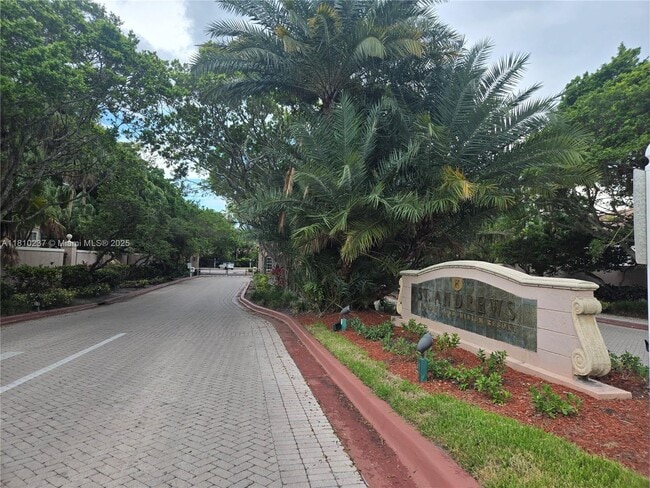 12178 St.Andrews Pl in Miramar, FL - Building Photo - Building Photo