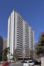 Wellesley Parliament Square in Toronto, ON - Building Photo - Building Photo