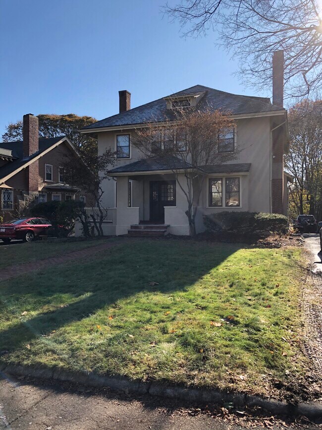 21 Melville Ave in Boston, MA - Foto de edificio - Building Photo