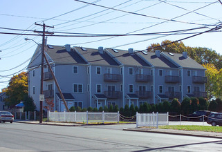 397-399 Sea St in Quincy, MA - Building Photo - Building Photo