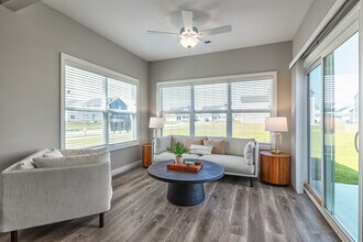 Summerfield Villas in Perrysburg, OH - Building Photo - Building Photo