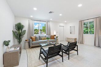 1133 NW 2nd St in Fort Lauderdale, FL - Building Photo - Interior Photo