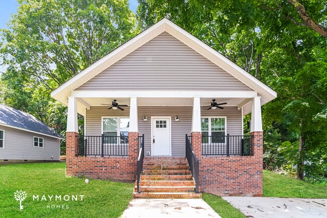 property at 861 Oval St