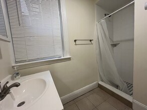 65 Park Dr, Unit 11 in Boston, MA - Building Photo - Building Photo