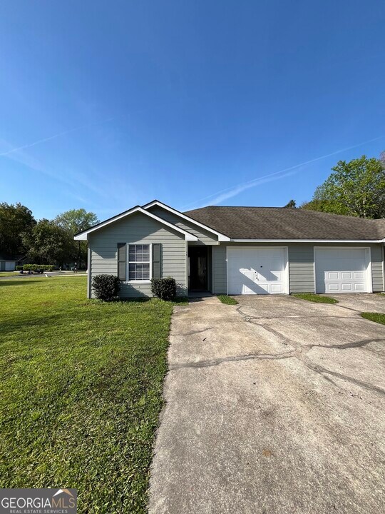 56 Talbot Ct in St. Marys, GA - Building Photo