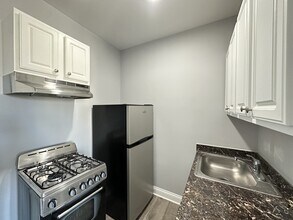 4027 N Kenmore Ave, Unit K02J in Chicago, IL - Building Photo - Building Photo