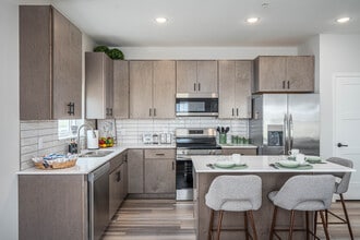 Gateway Court Townhomes in Shakopee, MN - Building Photo - Interior Photo