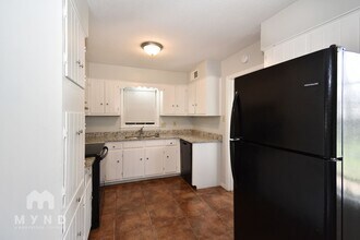 3369 Foxwood Dr in Memphis, TN - Foto de edificio - Building Photo