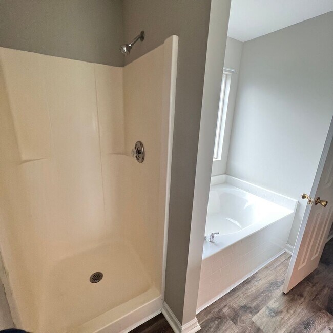 6438 Swallowtail Dr in Statesboro, GA - Building Photo - Building Photo