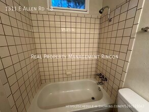 1311 E Allen Rd in Tucson, AZ - Building Photo - Building Photo