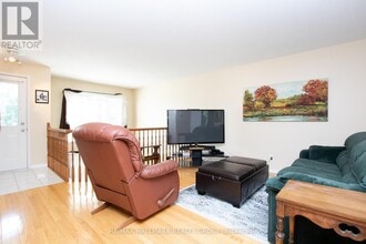 1683 Blohm Dr in Ottawa, ON - Building Photo - Building Photo