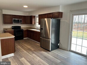 2504 Butlers Chapel Rd in Martinsburg, WV - Building Photo - Building Photo