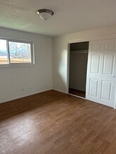 1735 Crater Lake Ave in Medford, OR - Building Photo - Building Photo