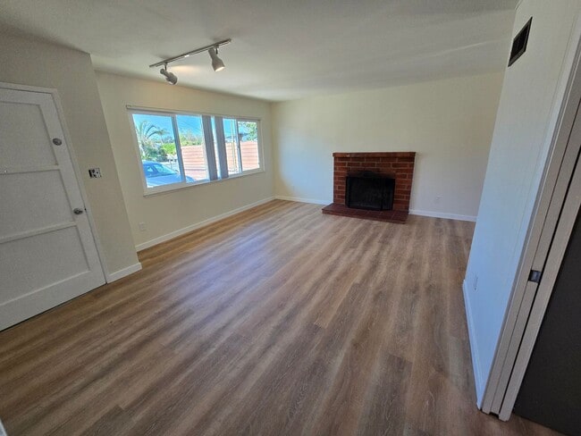 4323 Mt Henry Ave in San Diego, CA - Building Photo - Building Photo