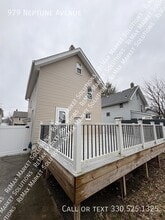 979 Neptune Ave in Akron, OH - Building Photo - Building Photo