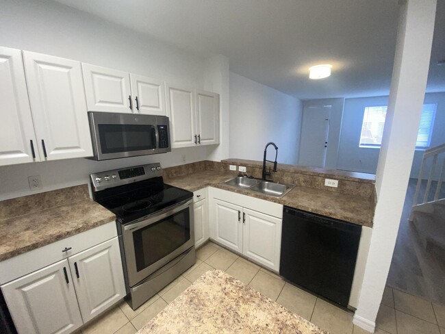 3625 Sonoma Dr in Riviera Beach, FL - Building Photo - Building Photo