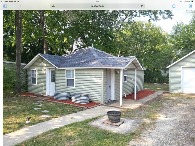 property at 322 Marquette Rd