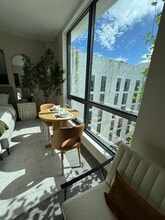 109 NW 24th St, Unit S2 in Miami, FL - Building Photo - Building Photo