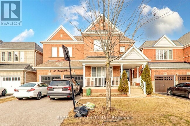 82 Warnford Cir in Ajax, ON - Building Photo - Building Photo