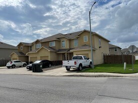 16843 Dancing Ava in Selma, TX - Building Photo