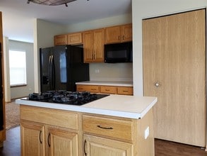 7003 Sahara Dr in Plainfield, IL - Building Photo - Building Photo