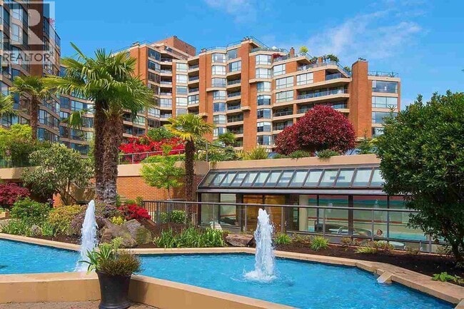 property at 1470 Pennyfarthing Dr