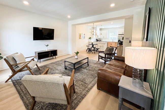 114 Fitzgerald Dr, Unit SI FL3-ID1039080P in Nashville, TN - Building Photo - Building Photo