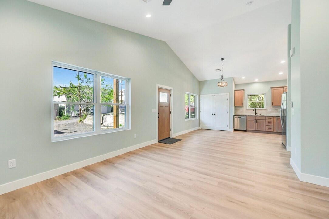 515 Harrison Ave in Scranton, PA - Building Photo