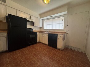 6405 Westward St in Houston, TX - Building Photo - Building Photo