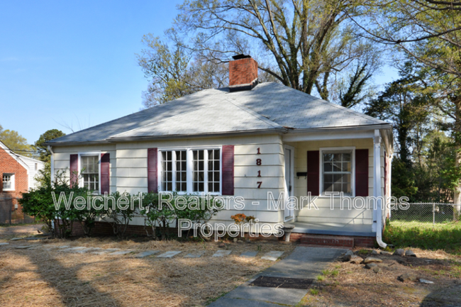 1817 Hillcrest Dr in Durham, NC - Foto de edificio - Building Photo