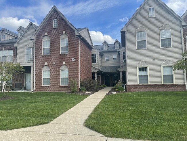 519 Addington Ln in Ann Arbor, MI - Building Photo - Building Photo