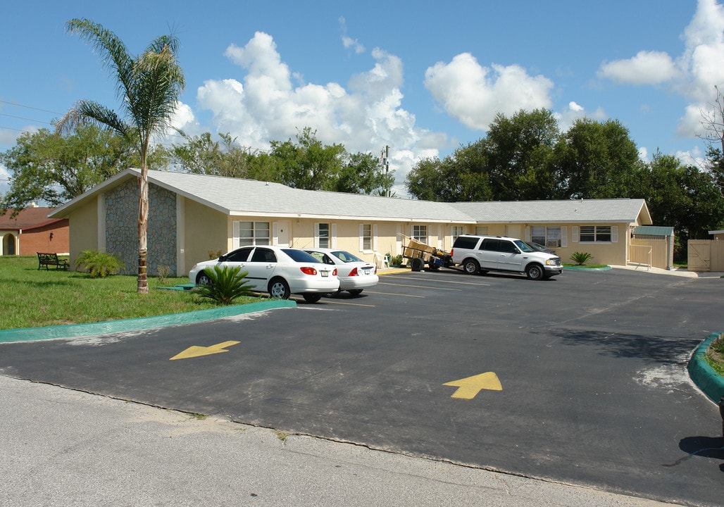 Clermont Villiage Apartments in Clermont, FL - Foto de edificio