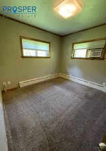 1239 Graham Ave in Eau Claire, WI - Building Photo - Building Photo