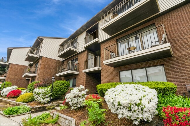 property at 500 Riverside Ave