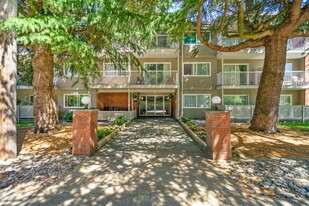 Tsawwassen Manor Apartments