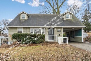 1206 Amos Ave in Des Moines, IA - Building Photo