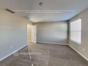 5140 White Chicory Dr, Unit 2 in Apollo Beach, FL - Building Photo - Building Photo