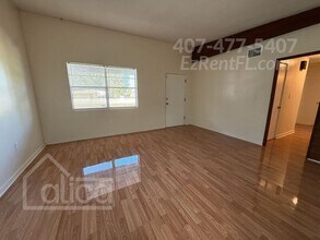 6240 Bolling Dr in Orlando, FL - Building Photo - Building Photo