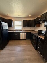 1641 E Central St in Springfield, MO - Building Photo - Building Photo