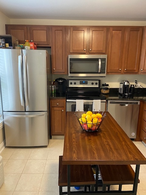 6831 Maryland Ave in Frederick, MD - Foto de edificio - Building Photo