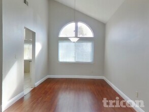 4534 Elkhorn Way in Antioch, CA - Foto de edificio - Building Photo