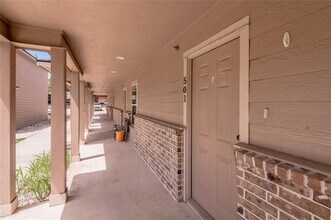 2002 20th St in Huntsville, TX - Building Photo - Building Photo