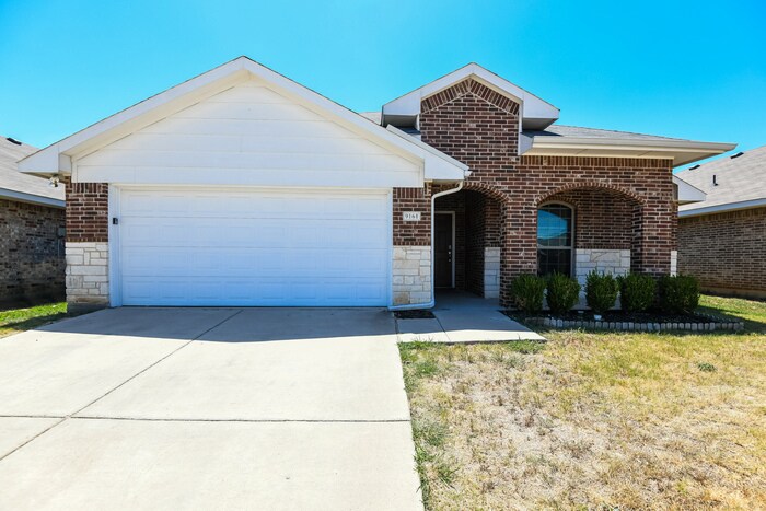 9161 Abaco Way in Fort Worth, TX - Foto de edificio