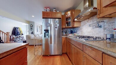 2 Ward Ct, Unit 1 in Boston, MA - Building Photo - Building Photo